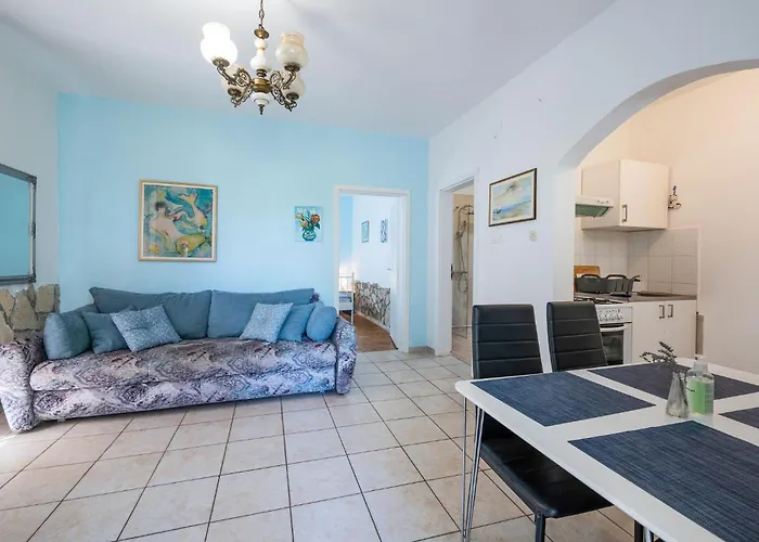 Gorgeous In With Wifi Lägenhet Pula