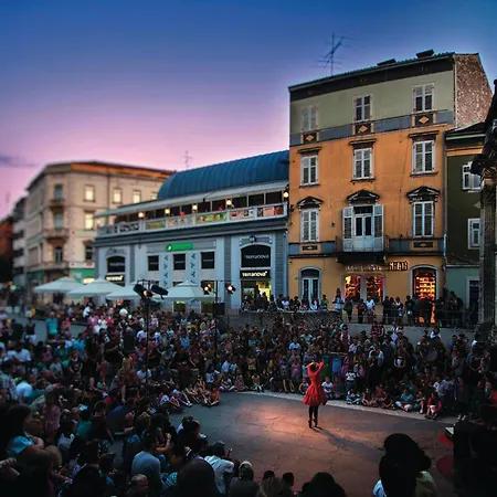 Lejlighed Gorgeous In With Wifi