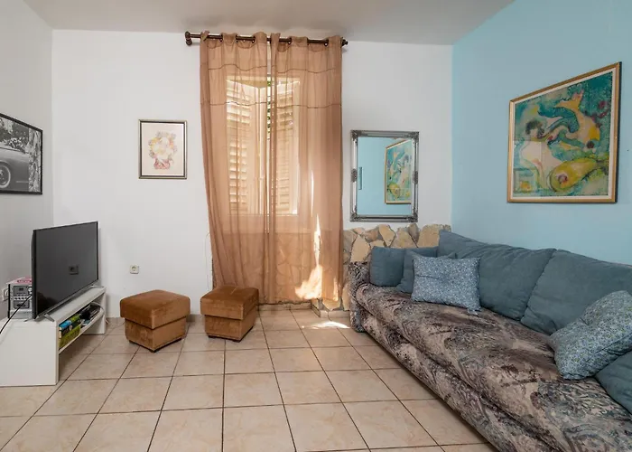 Gorgeous In With Wifi Pula